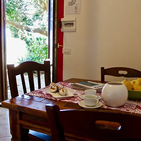 Εξοχικό σπίτι Il Giardino Delle Aloe Φαβινιάνα