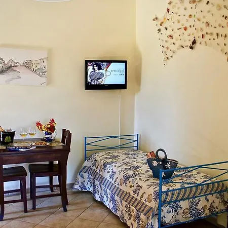 컨트리하우스 Il Giardino Delle Aloe 파뷔냐나도