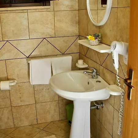 Il Giardino Delle Aloe 컨트리하우스 *